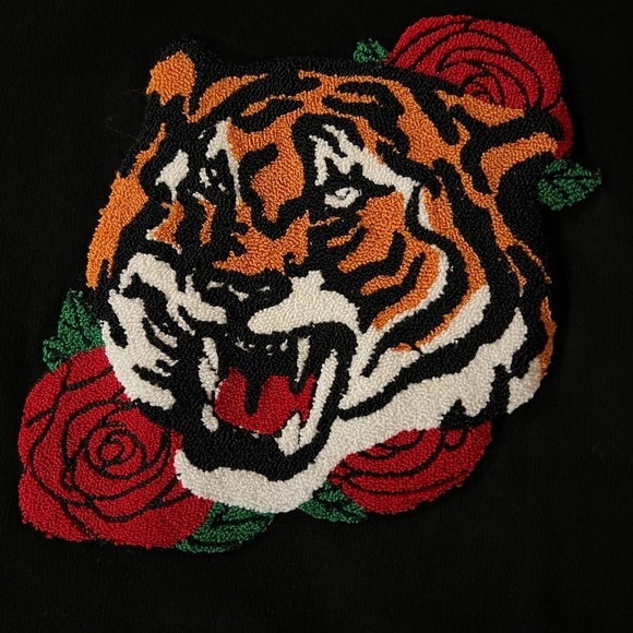 ASOS WOMEN’S BLACK TIGER ROSE EMBROIDERED OVERSIZED SWEATSHIRT SIZE MEDIUM - Picture 9 of 9